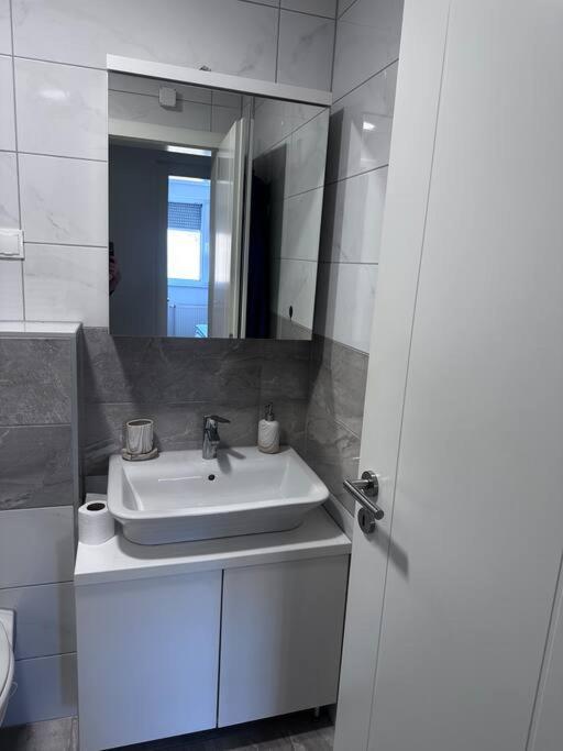 Apartman Pionirska Dolina SJJ Extérieur photo