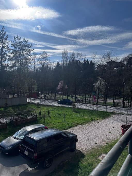 Apartman Pionirska Dolina SJJ Extérieur photo