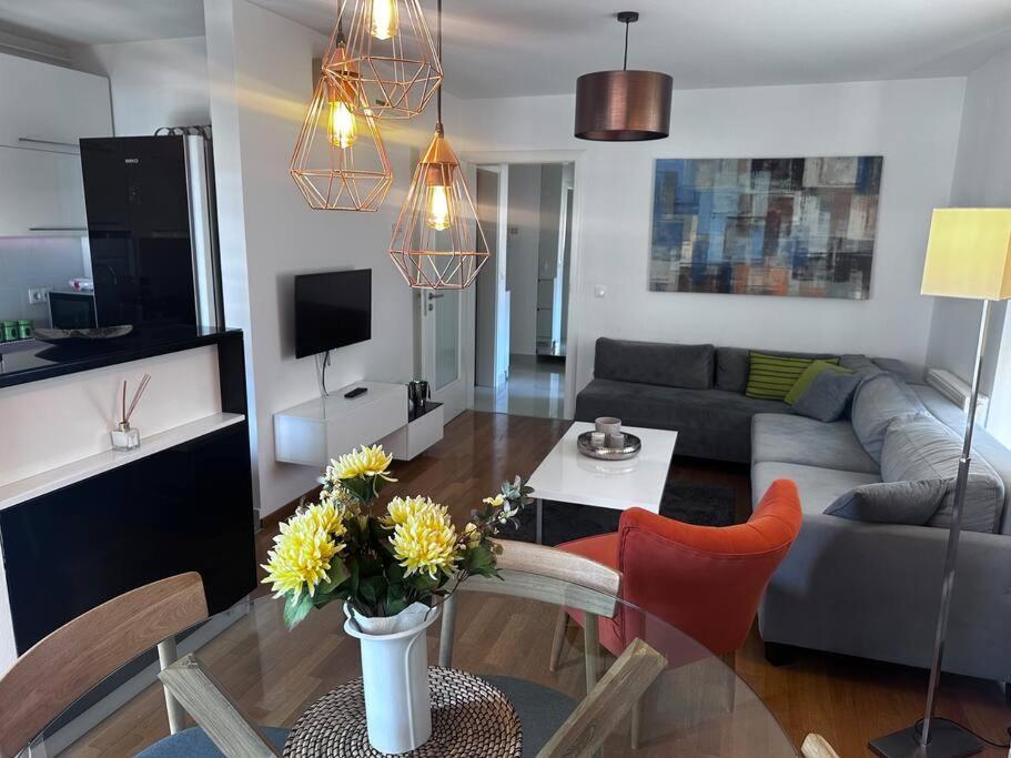Apartman Pionirska Dolina SJJ Extérieur photo